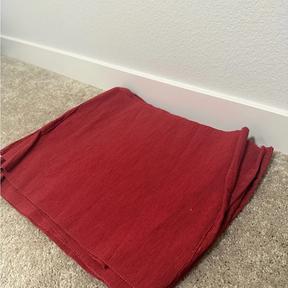 Set of 10 red placemats
